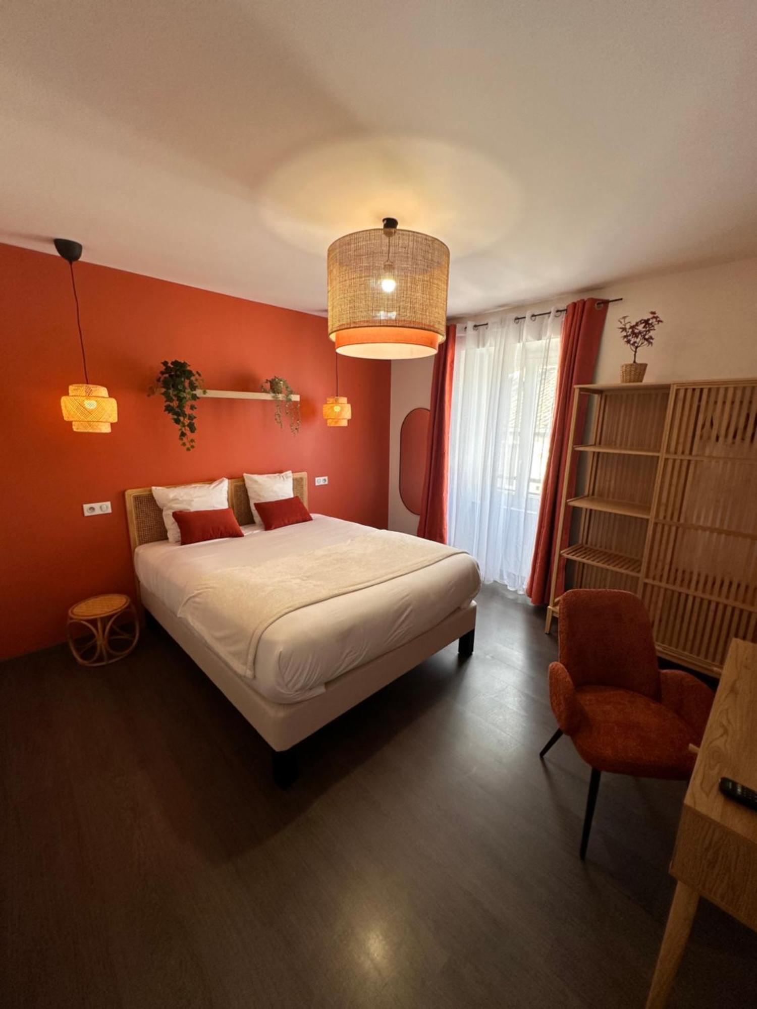 Auberge Du Vieux Lanas Logis Hotel Restaurant Kültér fotó