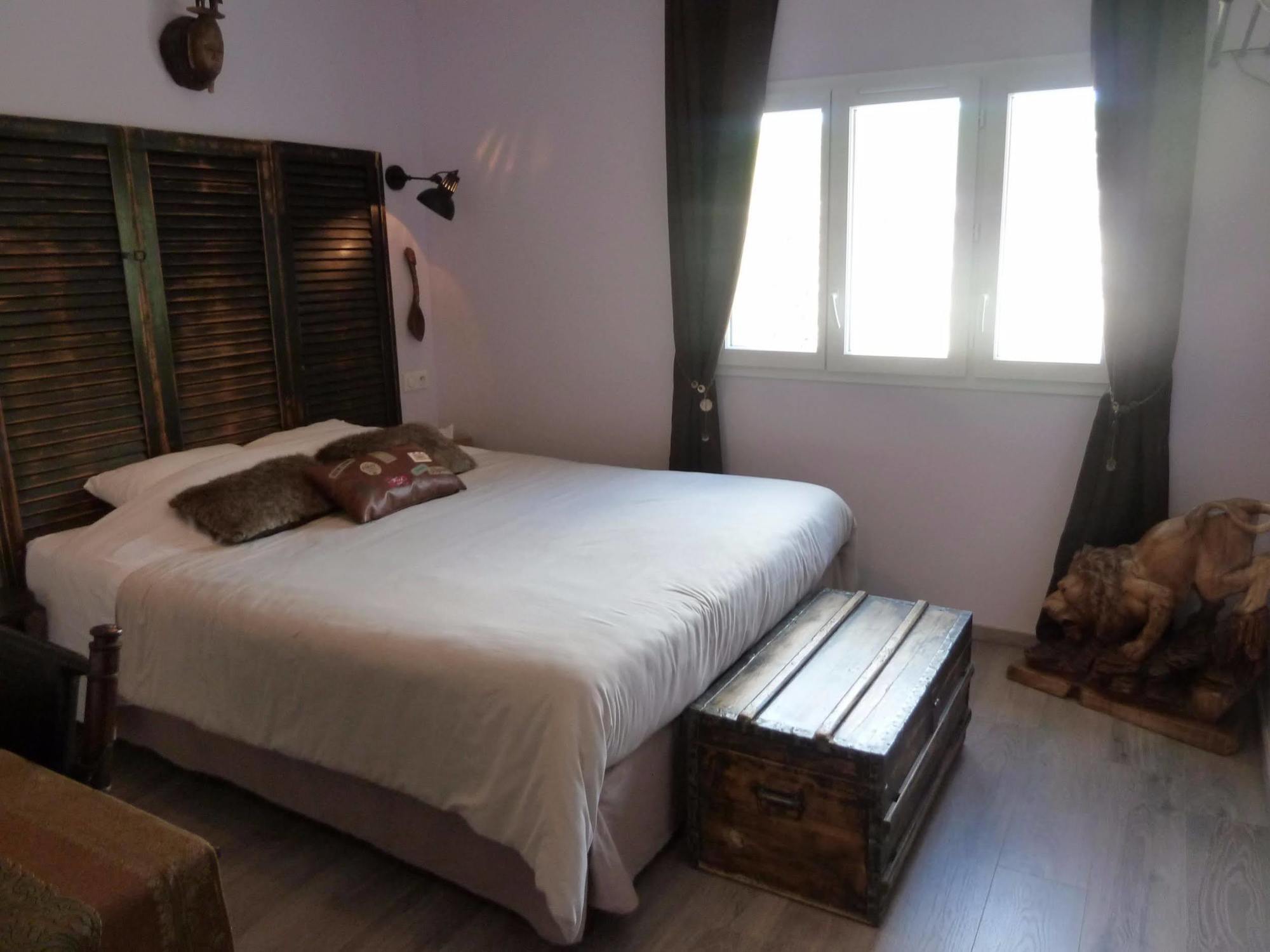 Auberge Du Vieux Lanas Logis Hotel Restaurant Kültér fotó